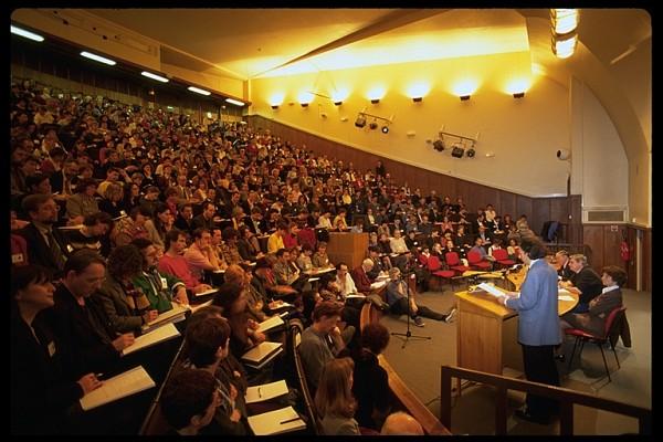 Conf&eacute;rence 
